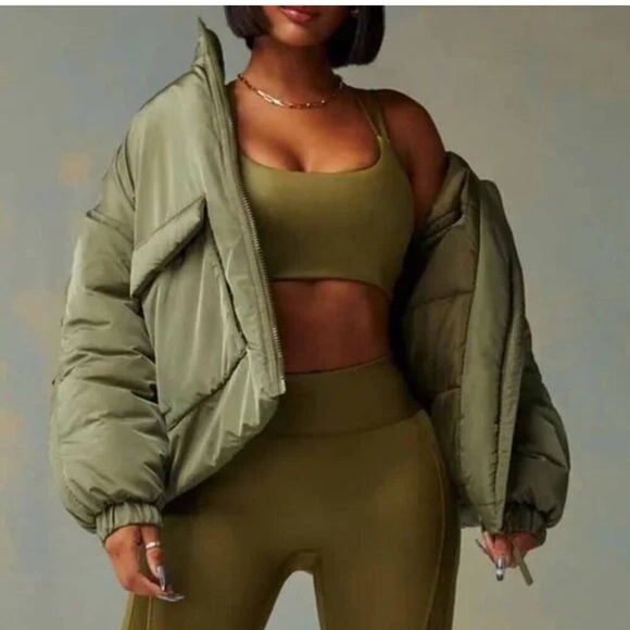 NWT Khloe Kardashian for Fabletics puffer jacket - Picture 2 of 10